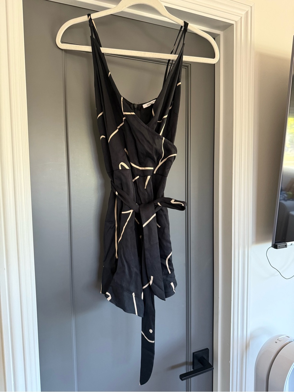 Romper Black with Beige tribal print